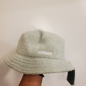 Steve Madden Mint Sherpa Satin Lined Bucket Hat